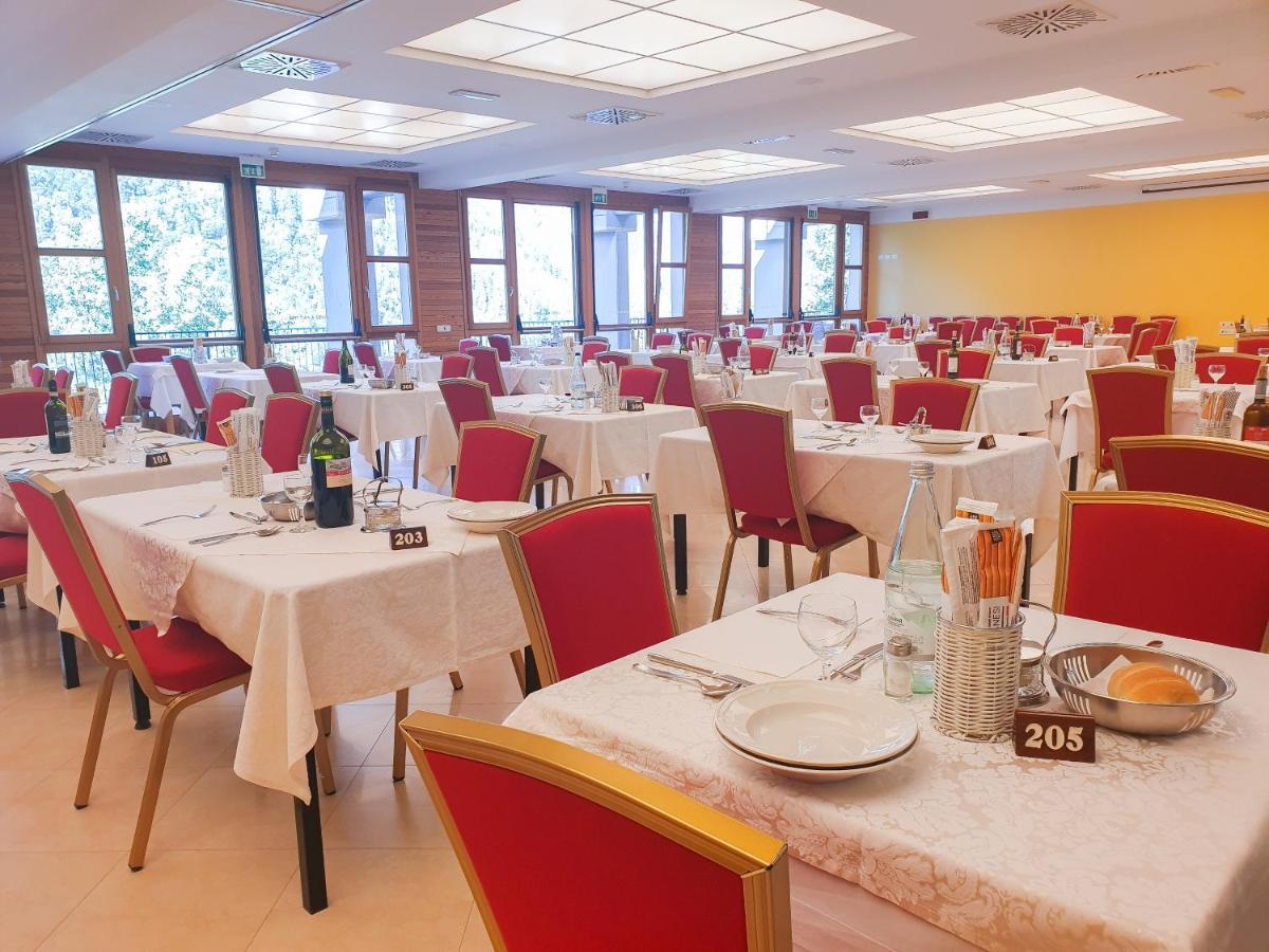 Hotel Fior Di Monte 카스포조 외부 사진